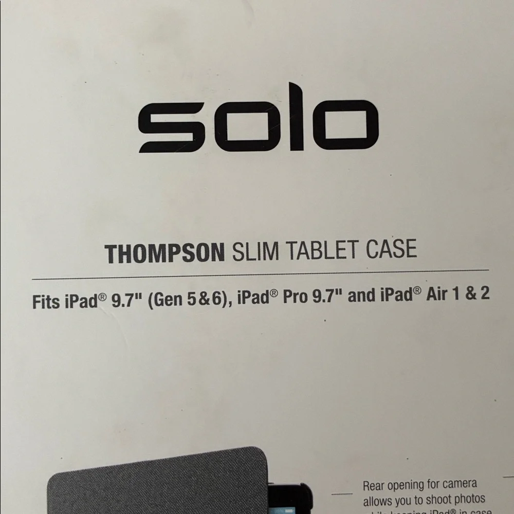 Solo Black and Gray Tablet Case for iPad